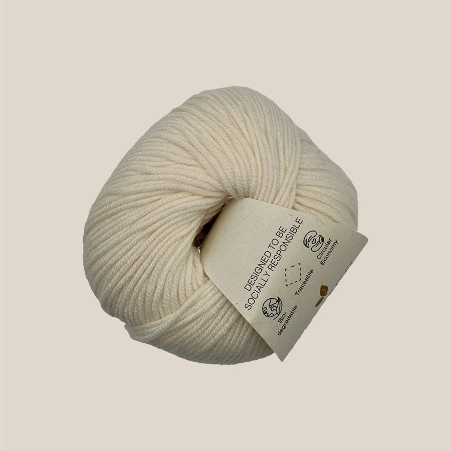 Pure merino 4 fra Better Yarn hos Den Lille Garnbiks. 100% blød merino uld. bæredygtigt garn