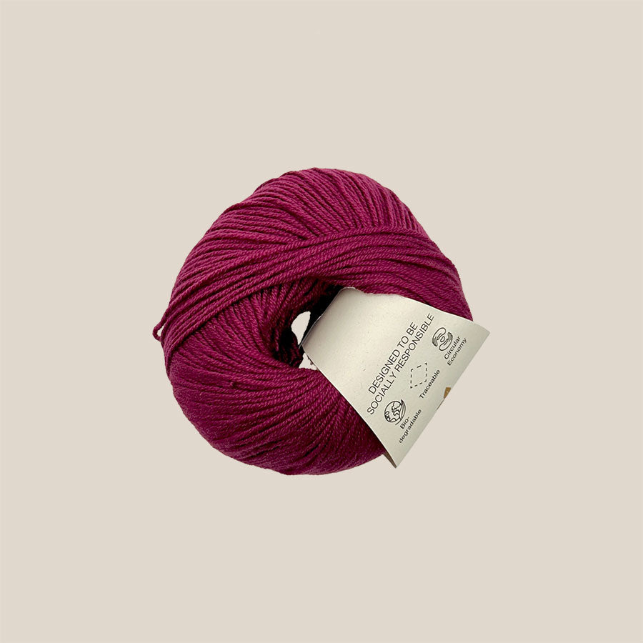 Pure merino 4 fra Better Yarn hos Den Lille Garnbiks. 100% blød merino uld. bæredygtigt garn