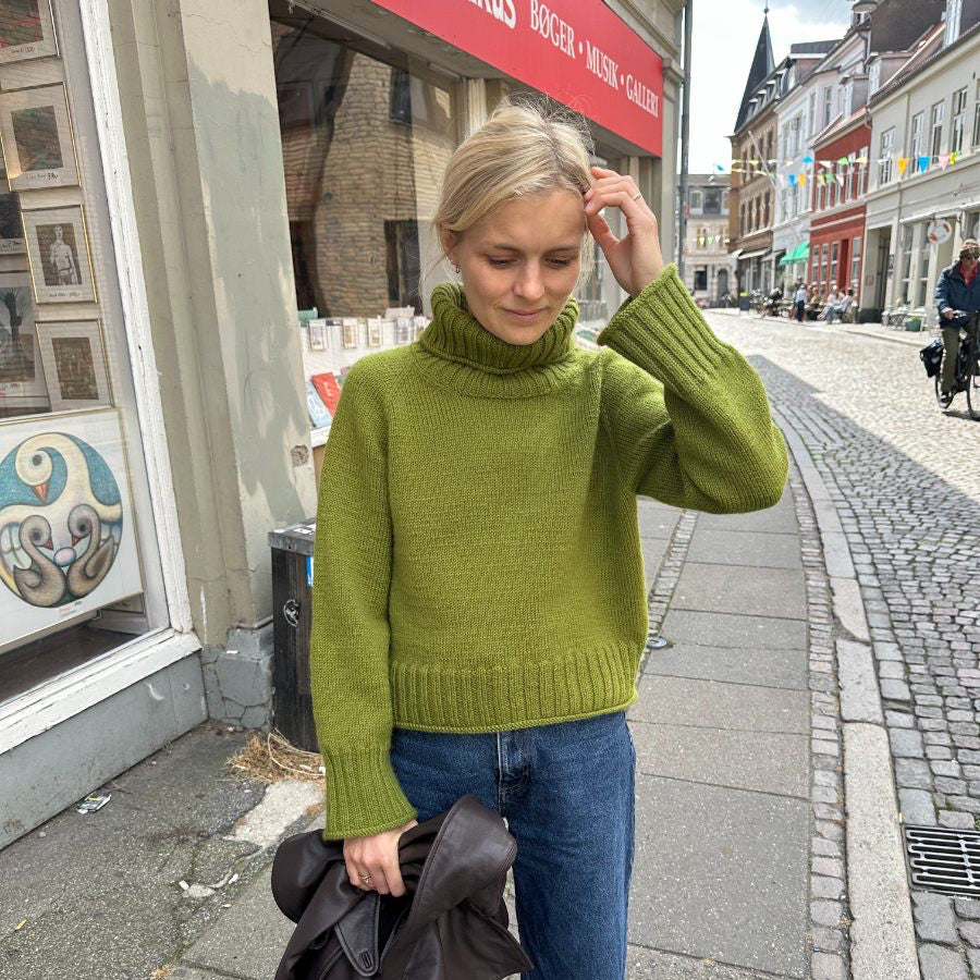Garnkit: Amy Sweater af Petiteknit (garn + opskrift)
