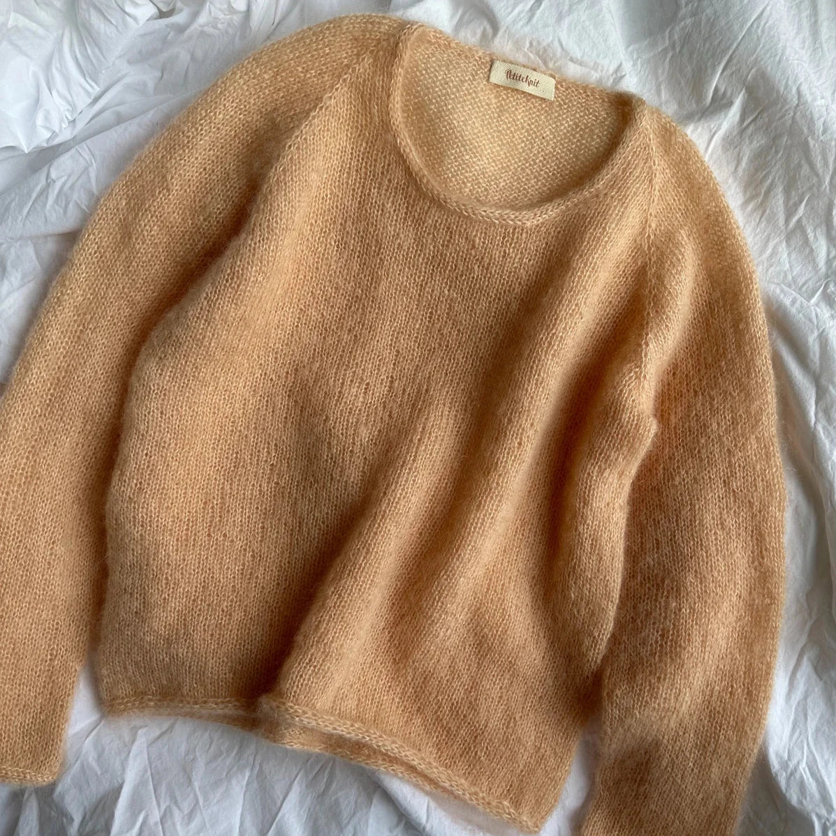 Garnkit: Kumulus bluse o-neck af Petiteknit (opskrift + garn)