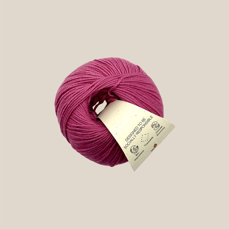 Pure merino 4 fra Better Yarn hos Den Lille  Garnbiks. 100% blød merino uld. bæredygtigt garn