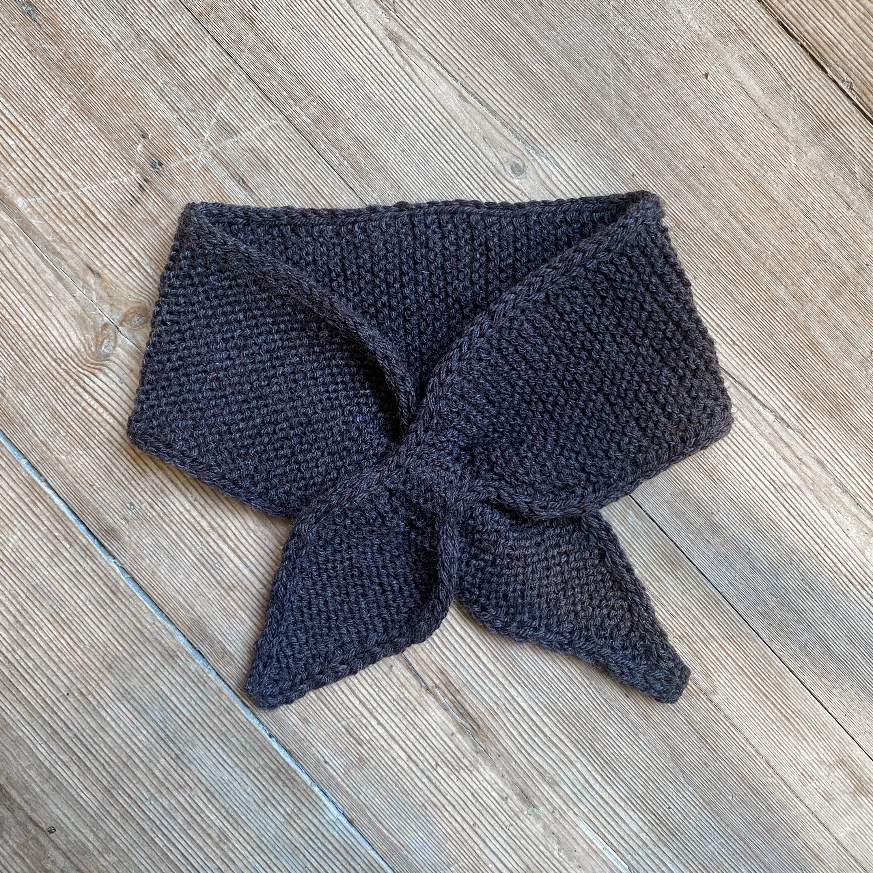 Garnkit: Ella scarf af KnitVik (opskrift + garn)