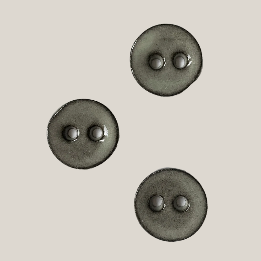 20 mm Button Haze Grey