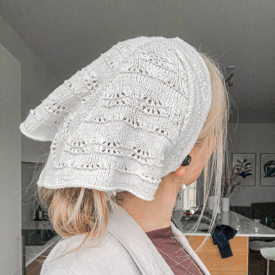 Garnkit: Lunas tørklæde fra KnitVik (opskrift + garn)