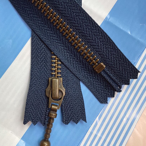 Petiteknit 35 cm Navy - Zipper Sweater Lynlås