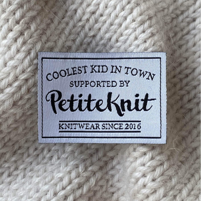 "Coolest Kid In Town"- Etikett