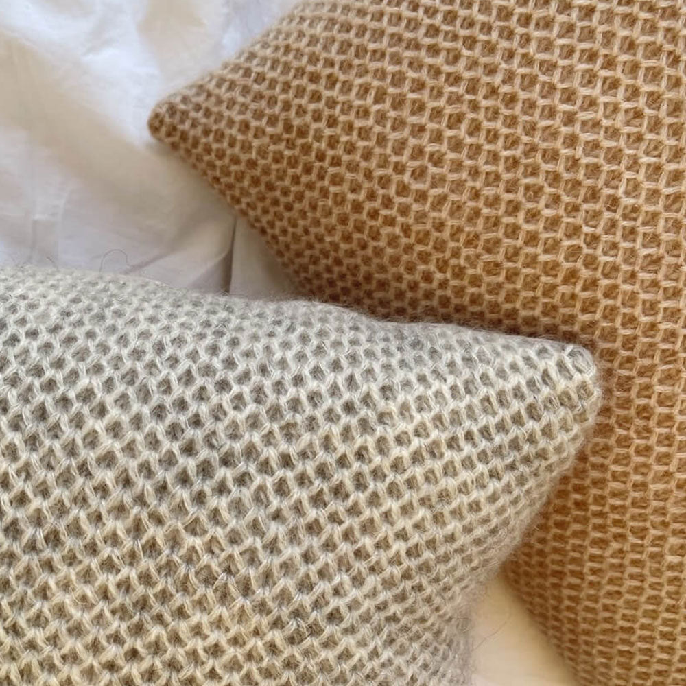 Honey pillow, 40x60 cm - Sandnes Sunday + Tynn Silk Mohair